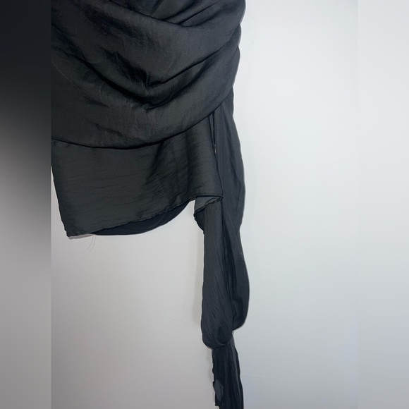 Dolan Anthropologie Ruched One-Shoulder Top size medium - Picture 4 of 11